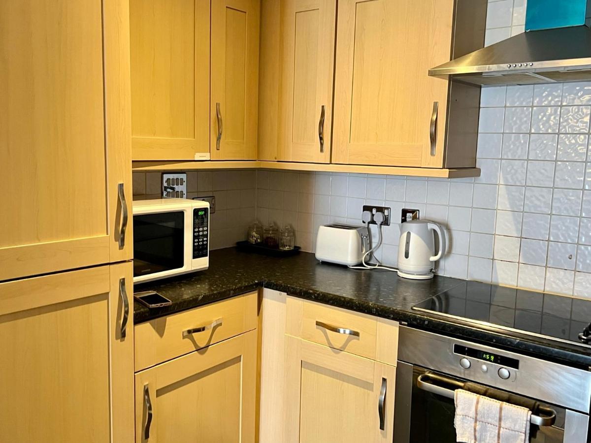 Radiant2 Bedroom Apartment In The Heart Of Harlow Town Exteriör bild